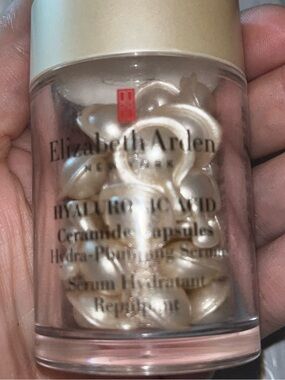 Elizabeth Arden Hyaluronic Acid Ceramide Plumping Capsules Hydra-Firming Serum